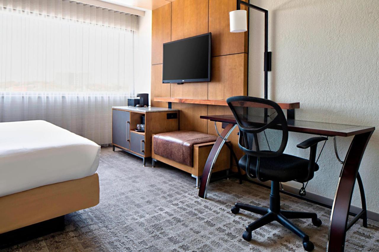 San Antonio Marriott Northwest Medical Center Hotel Exterior photo